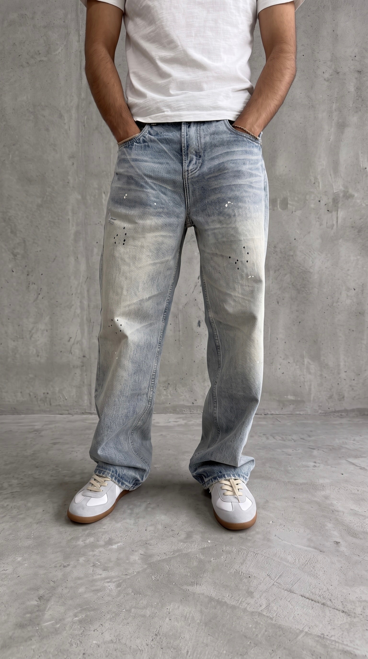 NULL LIGHT WASH STRAIGHT DENIM