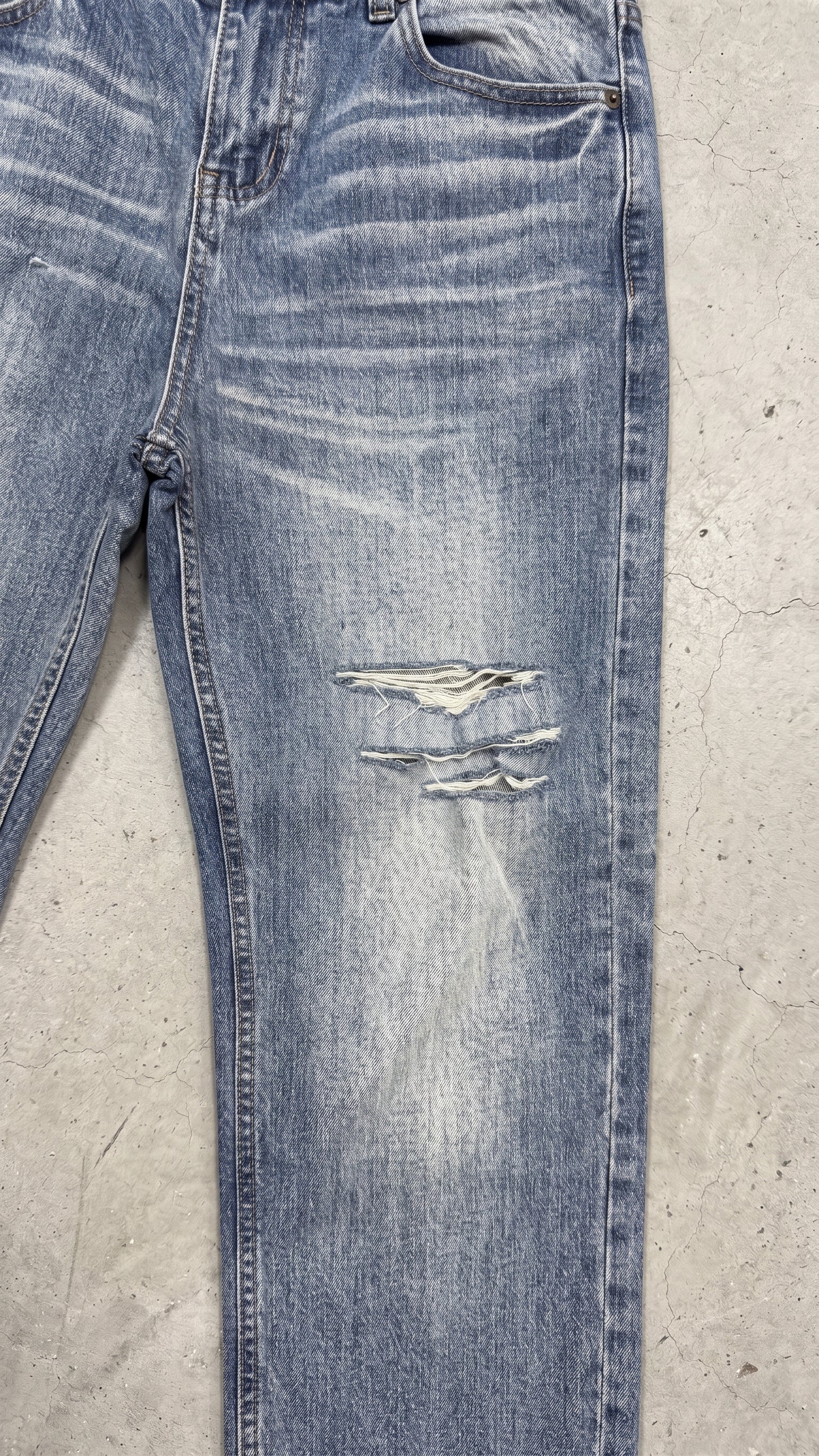 NULL SLASHED DENIM